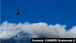 Incencio en volcán de Agua, en Guatemala. Fotografía: Cortesía Conred. 