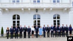 Qeveria e re sllovake pas betimit tek presidentja e vendit (25 tetor 2023)