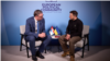 Predsednik Srbije Aleksandar Vučić i predsednik Ukrajine Volodimir Zelenski na samitu Evropske političke zajednice u Londonu (foto: Twitter)