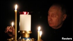 Shugaban kasar Rasha ya kunna fitilar tunawa da wadanda aka kashe a harin