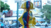 &quot;Meninas Caracas Galery&quot; es una exhibición de arte urbano, ideada por el artista plástico venezolano, Antonio Azzato, quien replica en la capital venezolana lo que hizo en 2016 en Madrid: sacar del lienzo y convertir en esculturas a la infanta Margarita y a las damas que le acompañan, en la obra maestra del pintor español Diego Velásquez.