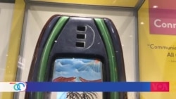 Teléfonos celulares al descubierto en el Museo de Historia de Washington D.C.