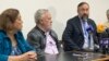 Jesús María Casal, presidente de la Comisión Nacional de Primaria (a la derecha), lidera una conferencia de prensa en Caracas, este viernes 16 de junio, en la que dijo que la votación del 22 de octubre será "autogestionada".