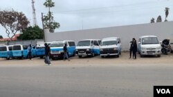 Taxistas em Luanda