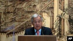 El secretario general de la ONU, Antonio Guterres, pronuncia un discurso durante una ceremonia de firma en el Palacio Dolmabahce en Estambul, Turquía, el 22 de julio de 2022.