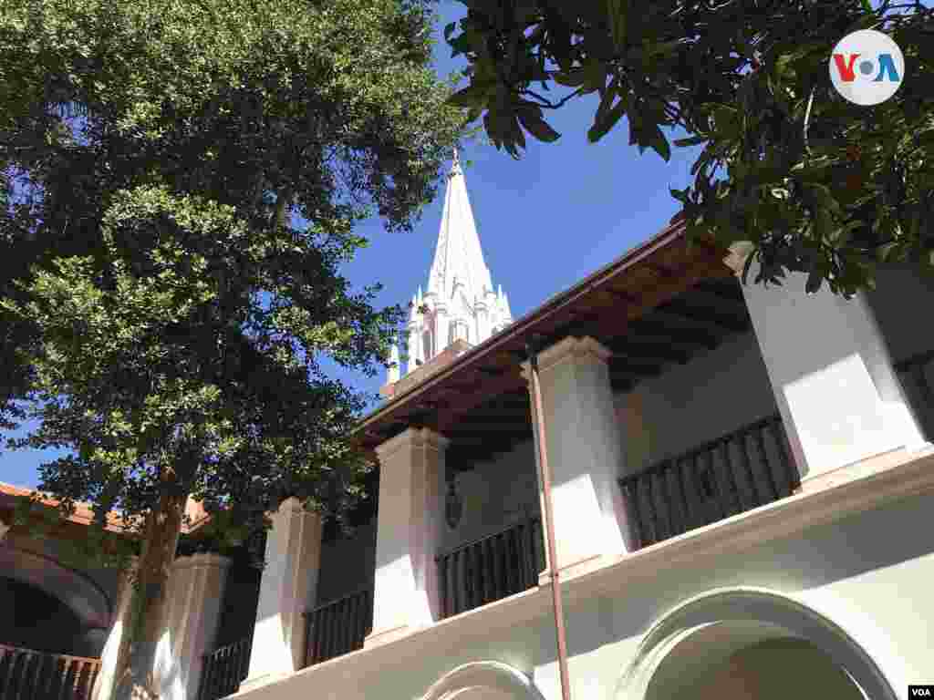 Vista interna de El Palacio de Las Academias en febrero de 2022. La edificación fue utilizada como convento, posteriormente como sede de la Cámara de Diputados del Congreso Nacional y sede de la Universidad Central de Venezuela. Foto: Carolina Alcalde - VOA.&nbsp;