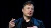 ARCHIVO: El director ejecutivo de Tesla y SpaceX, Elon Musk, habla en la Conferencia y Exposición SATELLITE en Washington, el 9 de marzo de 2020.