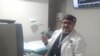 el doctor Omar Ghiglione llegó a Lima junto a su esposa Heydi Coronel en 2018 y con mucho sacrificio lograron establecer un policínico en la capital peruana. [Foto: cortesía].