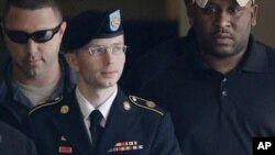 Bradley Manning ya no tiene nombre masculino y ahora se llama Chelsea Elizabeth Manning.