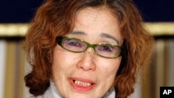 La madre Kenji Goto, Junko Ishido pidió al gobierno japonés que salve la vida de su hijo.