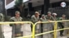 Barricada de la Guardia Nacional Bolivariana impidió el domingo 5 de enero de 2019 la entrada al Parlamento al presidente encargado, Juan Guaidó, y a varios legisladores.