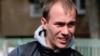 Periodista de RFE/RL herido en ataque ruso en las afueras de Kiev