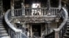 Una vista del interior del teatro Mariúpol dañado durante los combates en esa ciudad bajo dominio de los separatistas de Donetsk, en el este de Ucrania, el 4 de abril de 2022.