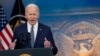 El presidente Joe Biden habla sobre los planes de su administración para combatir el aumento de los precios de la gasolina en el South Court Auditorium en el campus de la Casa Blanca, el 31 de marzo de 2022, en Washington DC.