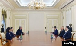 Avropa Şurası Parlament Assambleyasının (AŞPA) Monitorinq Komitəsinin Azərbaycan üzrə həmməruzəçiləri Sezar Florin Predanı və Stefan Şennak