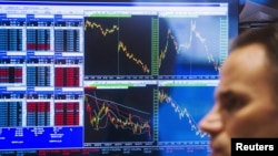 El mercado de valores en Nueva York antes de un cierre a la baja en 2015 cuando el colapso de la economía griega.