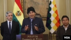 Los 17 ministros agradecieron a Morales por haberles permitido acompañarlo.