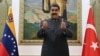 El presidente de Venezuela saluda durante a su viaje a Turquía el 7 de junio de 2022. Foto AFP.