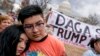 Juez exime a gobierno de aceptar nuevas solicitudes de DACA