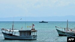 ARCHIVO - Vista del mar frenta a la Isla de Margarita en Venezuela.