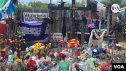 El espantoso crimen ha asombrado incluso a agentes del orden veteranos que trabajan a lo largo de la frontera entre Estados Unidos y México. [Foto: VOA / Jaime Moreno].