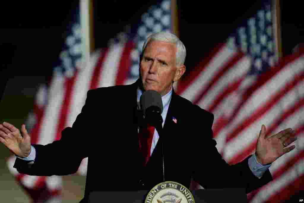 A solo seis d&#237;as de las elecciones presidenciales, el vicepresidente Mike Pence, se present&#243; en un acto de campa&#241;a en Flint, estado de Michigan.