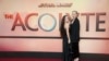 Dafne Keen, a la izquierda, y Rebecca Henderson posan para los fotógrafos en la premiere en el Reino Unido de la película 'The Acolyte' en Londres.