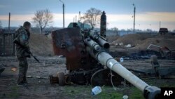Архівне фото: Зруйнована російська гармата, 15 листопада 2022 року