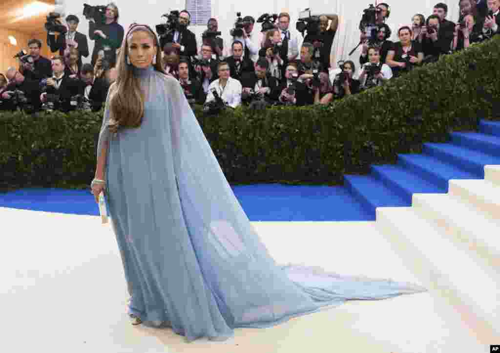 Jennifer Lopez.