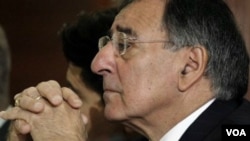 El secretario de Defensa Panetta, dijo a los periodistas en el Pentágono que el gobierno pedirá un presupuesto de $525.000 millones de dólares para 2013.