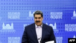 ARCHIVO - El presidente en disputa de Venezuela, Nicolás Maduro, en una comparecencia televisada el 30 de mayo de 2020.