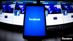 Facebook planea agregar aplicaciones al programa de Messenger que es usado por alrededor de 600 millones de personas.