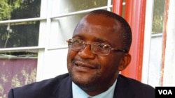 VaDouglas Mwonzora 
