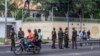 Manifestantes atacan embajadas extranjeras en capital congoleña en protesta por avances rebeldes