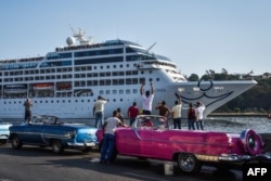 Llegada del primer barco crucero de EE.UU. al puerto de La Habana en décadas. Mayo 2, 2016.