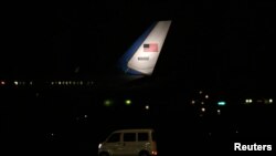 El vicepresidente Biden viaja a bordo del Air Force 2. Estará en Kiev el martes.
