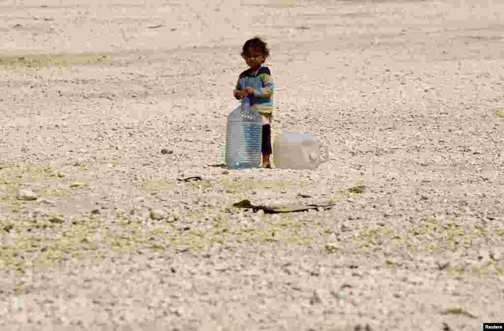 Un niño refugiado en el campo de Al-Zaatri en la ciudad jordana de Mafraq.