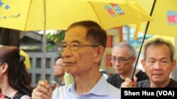 2019年5月26日民主黨創黨主席李柱銘出現在遊行隊伍中。（美國之音記者申華拍攝）