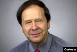 Emilio Viano - Profesor en American University y experto en política internacional