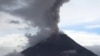Evacúan cuatro pueblos en Ecuador