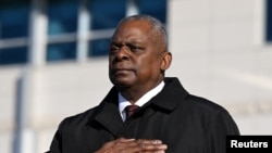 ARCHIVO - El secretario de Defensa de Estados Unidos, Lloyd Austin, captado el 13 de noviembre reciente durante una ceremonia en Seúl, Corea del Sur.