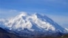 Críticas a Obama por cambiar nombre a montaña de Alaska