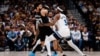 Džamal Mari pod pritiskom Džejdena Mekdanijelsa i Nikejla Aleksandera Vokera u drugoj četvrtini utakmice u "Bol areni" (Foto: Reuters/Isaiah J. Downing-USA TODAY Sports)