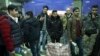 Sejumlah migran Afghanistan yang dideportasi dari Jerman tiba di Bandara Internasional Kabul, Afghanistan, 15 Desember 2016. Pada 30 Agustus 2024, Jerman untuk pertama kalinya mendeportasi warga Afghanistan sejak Taliban berkuasa pada 2021. (Foto: Massoud Hossaini/AP Photo)
