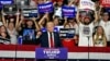 Republikanski predsednički kandidat Donald Tramp na mitingu u Šarlotu, 24. jula 2024. (Foto: AP/Matt Kelley)