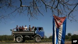 Nueve goberanadores estadounidenses ven vital abrir el mercado cubano para generar empleos agrícolas en Estados Unidos.