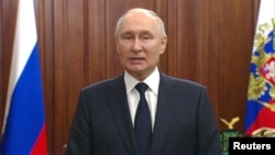 El presidente ruso, Vladimir Putin, da un discurso televisado en Moscú, Rusia, el 26 de junio de 2023, en esta imagen fija tomada de un video. Kremlin.ru/via REUTERS 