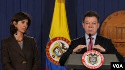 La canciller María Ángela Holguin y el presidente, Juan Manuel Santos, participarán del encuentro con Chávez en Caracas.