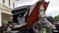 El avión de Qantas aterrizó de emergencia por problemas con el motor en el aeropuerto internacional Changi de Singapure.