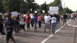 Identifican al policía que disparó a Michael Brown
